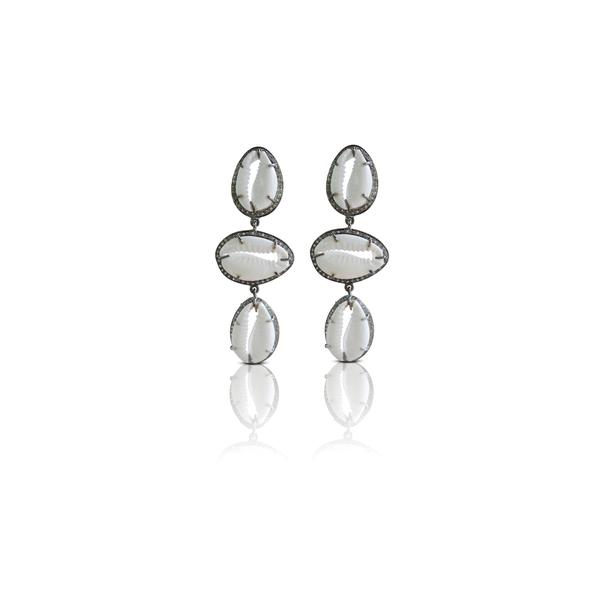 S.Carter- Cowrie Drop Earrings