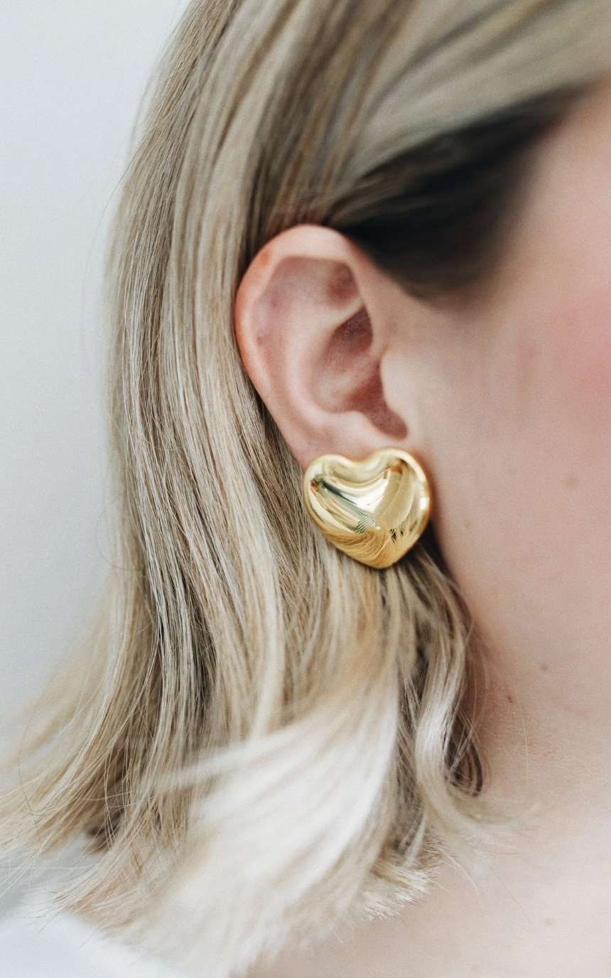 Casa Clara- Amore Heart Earring