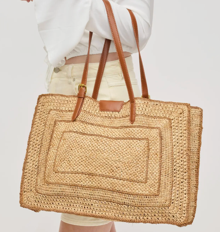 Demi Tote