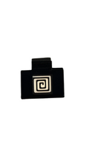 Load image into Gallery viewer, Casa Clara- Pia Clip

