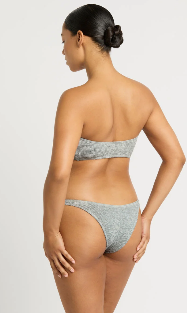 Bond-Eye - Blake Bandeau