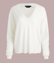 Load image into Gallery viewer, alice + olivia- Williams Easy V Neck Pullover
